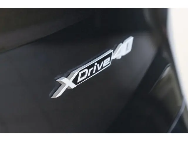 BMW iX xDrive40 2024 Elektrisch 32