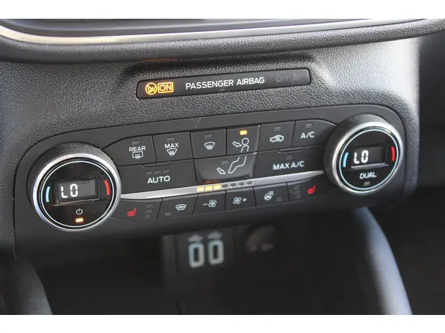 Ford Kuga 2.5 PHEV Titanium X 2022 Hybride Benzine 27