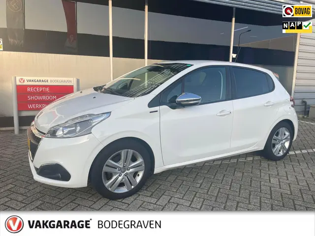 Peugeot 208 1.2 PureTech Signature 2019 Benzine 1