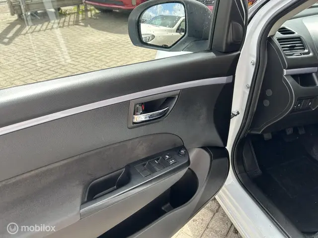 Suzuki Swift 1.2 Business Edition EASSS 2016 Benzine 6