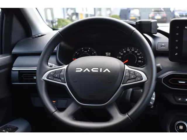 Dacia Sandero Stepway TCe 110 Extreme 2024 Benzine 17