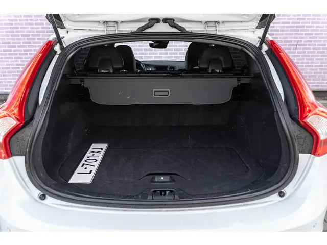 Volvo V60 2.0 T4 Ocean Race 2018 Benzine 12