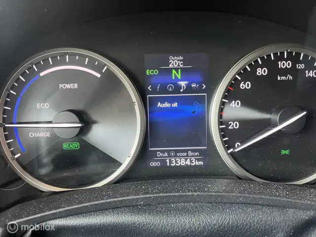 Lexus NX 300h AWD President Line 2014 Hybride Benzine 8