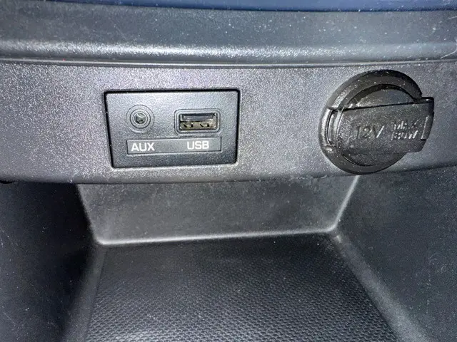 Hyundai i10 1.0i i-Motion Comfort 2015 Benzine 18