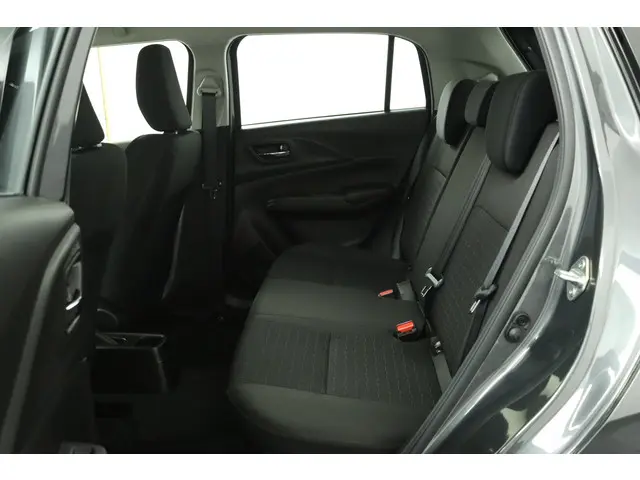 Suzuki Swift 1.2 Comfort Smart Hybrid 2025 Benzine 18