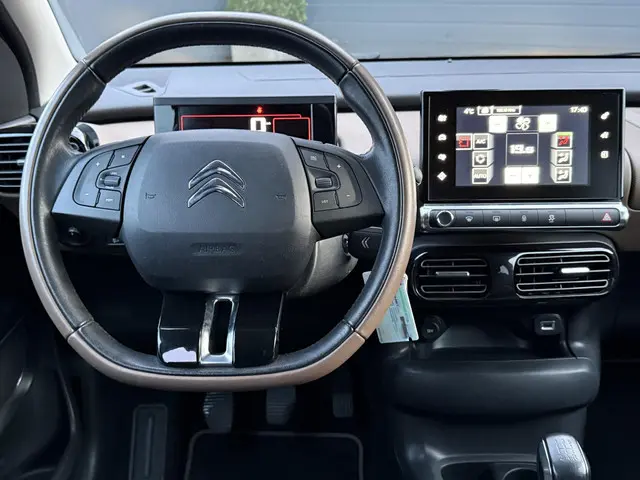 Citroën C4 Cactus 1.2 PureTech Shine 2015 Benzine 3