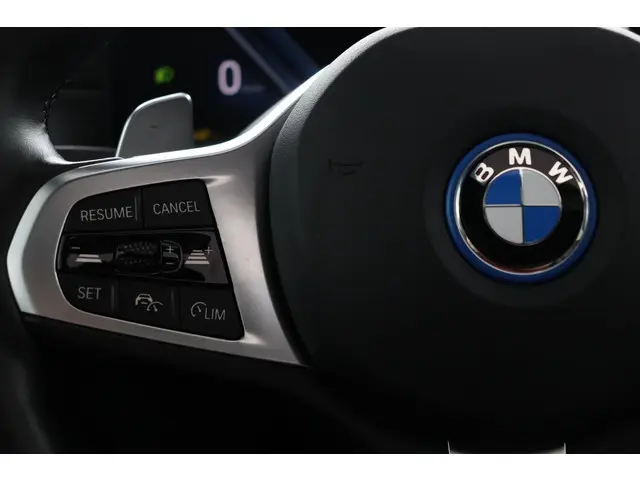 BMW 3 Serie 320e 2024 Hybride Benzine 15