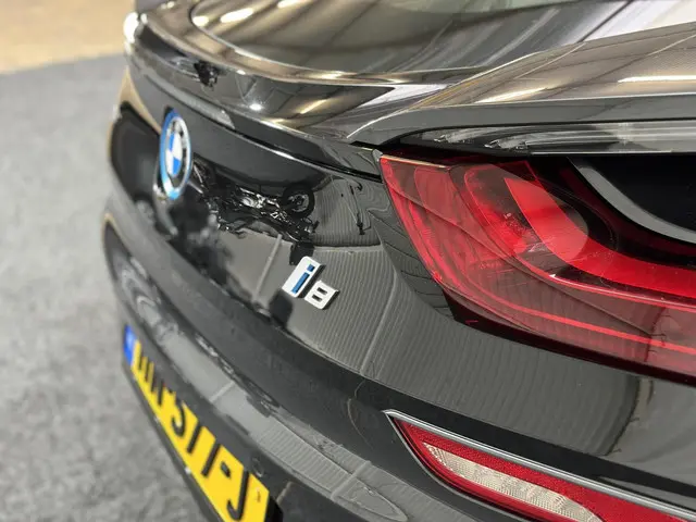BMW i8 incl BTW Bodykit 2015 Hybride Benzine 34