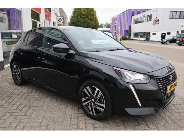 Peugeot 208 1.2 PURETECH ALLURE-PACK SKY 2020 Benzine 13