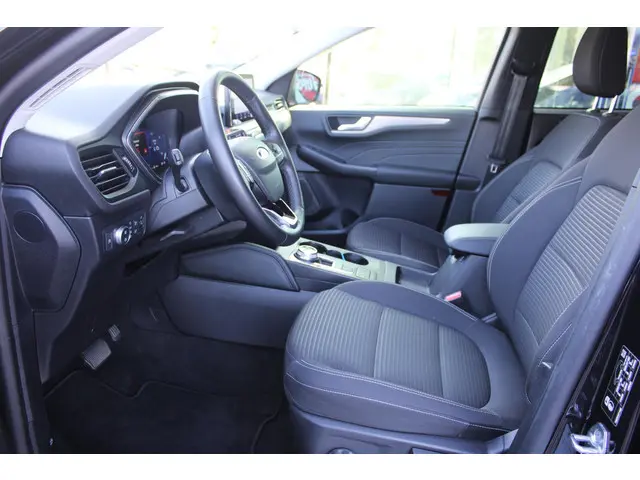 Ford Kuga 2.5 PHEV Titanium 2022 Hybride Benzine 8