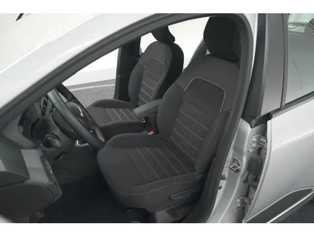 Dacia Sandero Stepway TCe 90 Expression 2024 Benzine 29