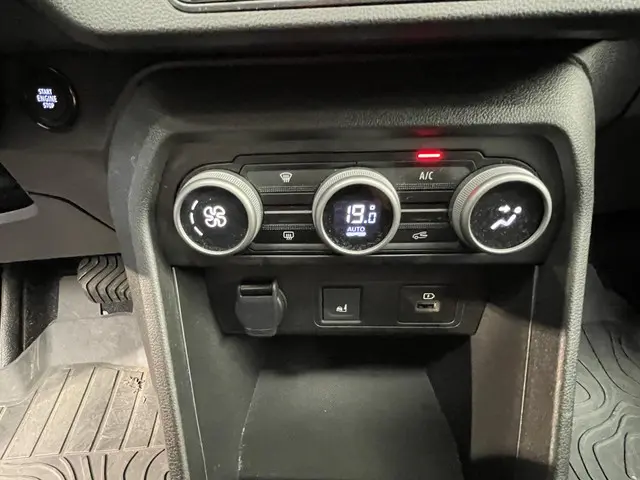 Dacia Sandero Stepway 1.0 TCe 90 Extreme 2024 Benzine 12