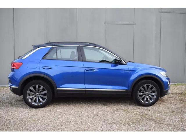 Volkswagen T-Roc 1.0 TSI Style 2021 Benzine 8