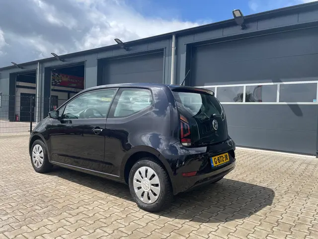 Volkswagen up! 1.0 BMT take up! 2018 Benzine 3