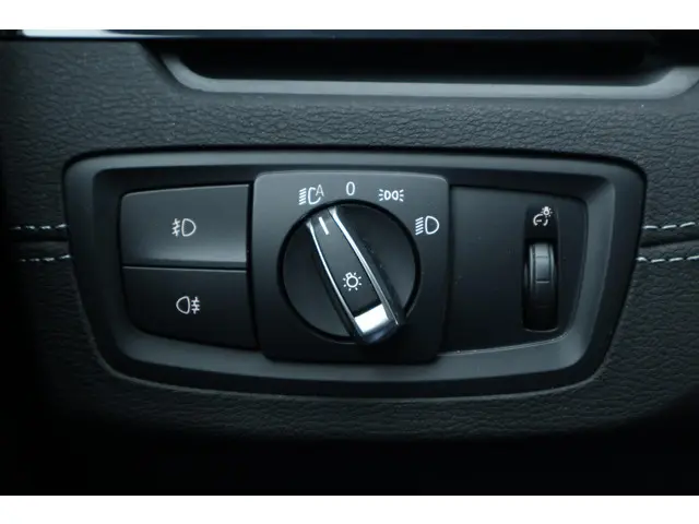 BMW X2 sDrive20i Executive 2018 Benzine 35