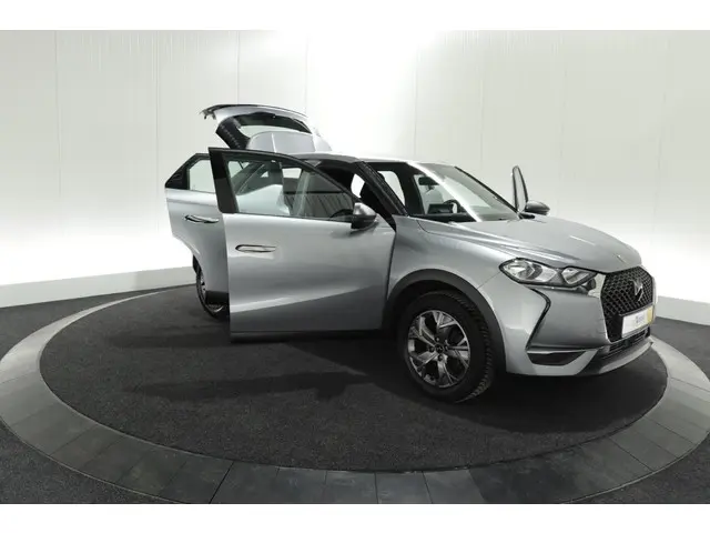 DS DS 3 Crossback PureTech 100 Montmartre 2022 Benzine 63