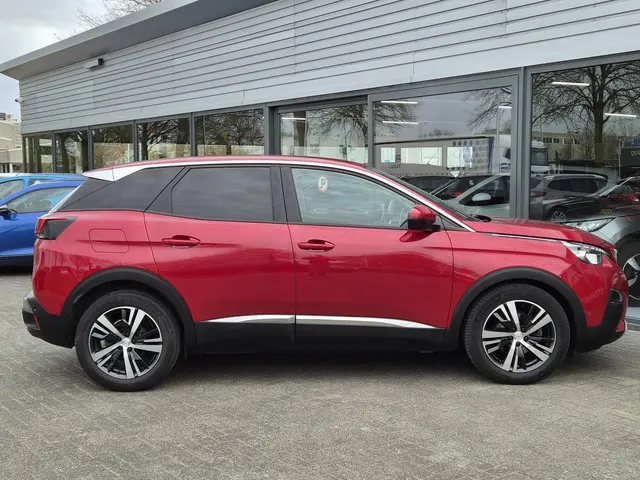 Peugeot 3008 1.2 PureTech Allure 2018 Benzine 7