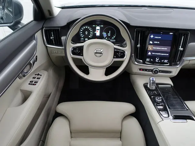 Volvo V90 2.0 T8 AWD Inscription Aut- 2018 Hybride Benzine 6