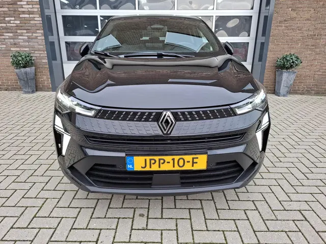 Renault Captur 1.3 mild hybrid 160 techno 2024 Benzine 24