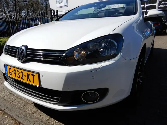 Volkswagen Golf Cabriolet 1.2 TSI BlueMotion 2012 Benzine 9