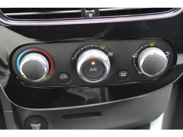 Renault Clio TCe 90 Limited 2019 Benzine 19