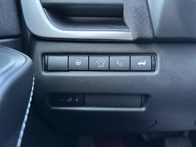 Nissan QASHQAI 1.3 MHEV Xtronic Tekna Plus 2025 Benzine 17