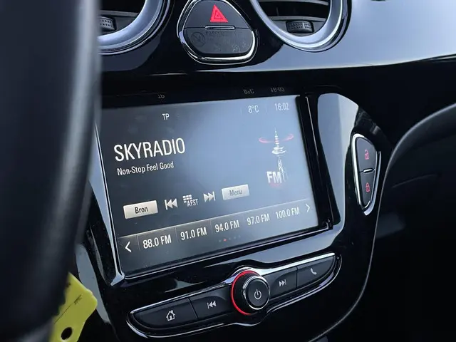 Opel ADAM 1.4 Jam 2016 Benzine 17