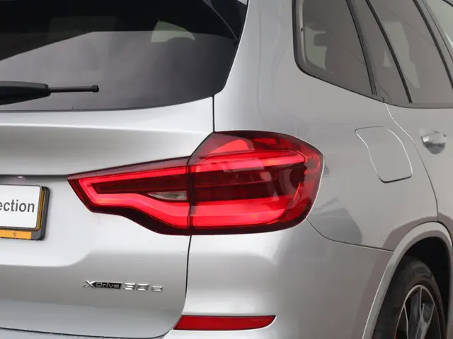 BMW X3 xDrive30e eDrive Edition 2021 Hybride Benzine 15