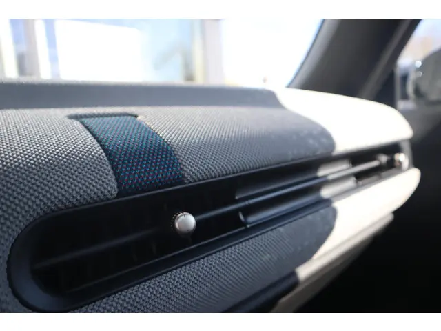 MINI 3-Deurs Cooper S 2025 Benzine 21