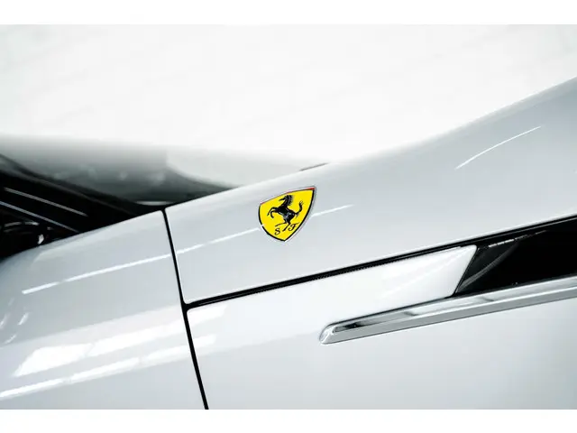 Ferrari 12Cilindri V12 2025 Benzine 19