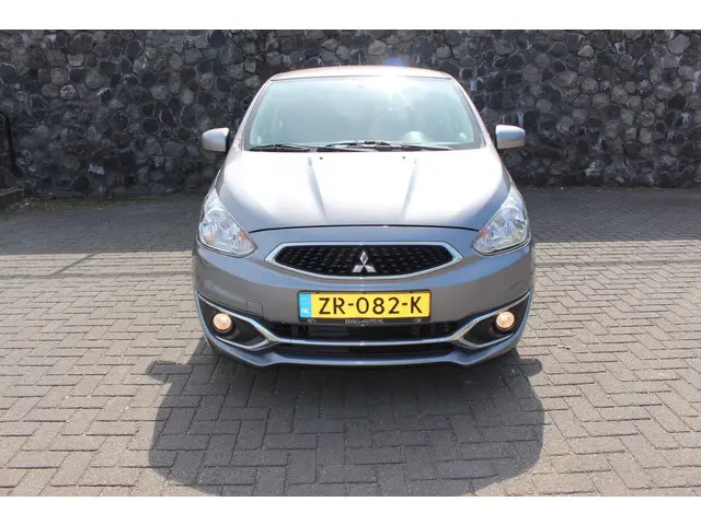 Mitsubishi Space Star 1.0 Cool+ 2019 Benzine 23
