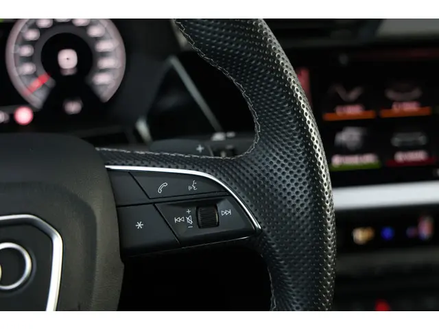 Audi A3 Limousine 35 TFSI 3x S-Line 150PK 2023 Benzine 40