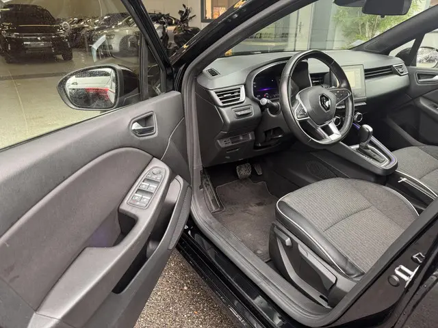 Renault Clio 1.3 TCe LIMITED 2019 Benzine 21