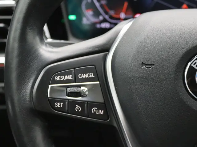 BMW 3 Serie Sedan 320d xDrive 2021 Diesel 18