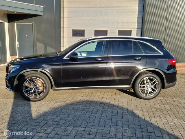 Mercedes-Benz GLC 250 d 4MATIC AMG 2018 Diesel 2