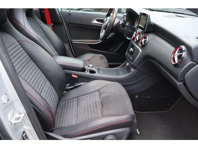 Mercedes-Benz A-Klasse 250 Sport Ambition 2014 Benzine 12