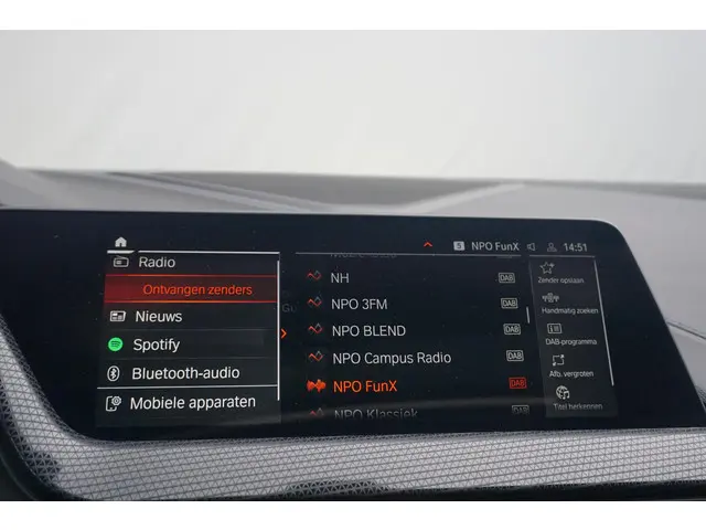 BMW 1 Serie 5-deurs M135i xDrive 2025 Benzine 29