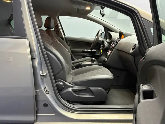 Opel Corsa 1.2-16V BlitZ 2014 Benzine 9