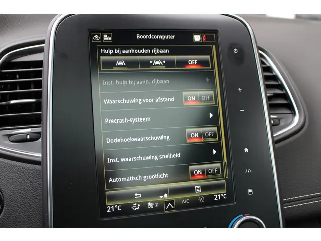 Renault Scénic 1.3 TCe Black Edition 2020 Benzine 38