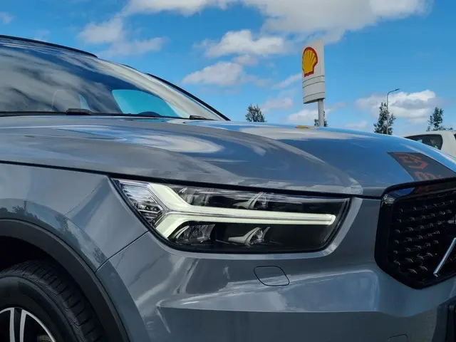 Volvo XC40 2.0 T5 AWD R-Design | PANO | LED | H&K | 2020 Benzine 10