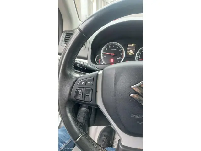 Suzuki Swift 1.2 Style EASSS 2016 Benzine 10