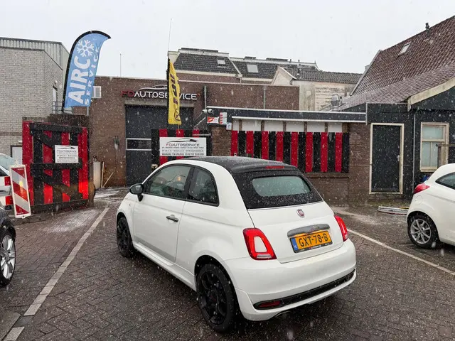 Fiat 500 1.2 Lounge cabrio 2017 Benzine 2