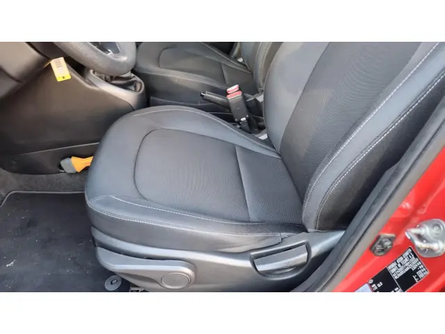 Hyundai i10 1.0i Comfort 2020 Benzine 17