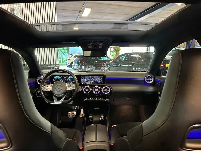 Mercedes-Benz CLA 220|AMG|PANO|SFEER|BOMVOL! 2019 Benzine 3