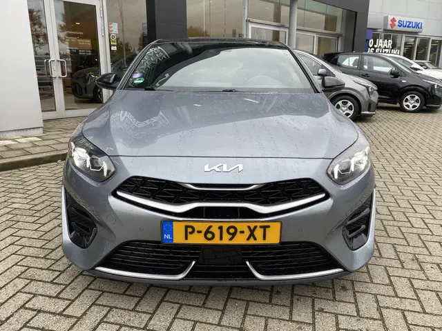 Kia ProCeed 3