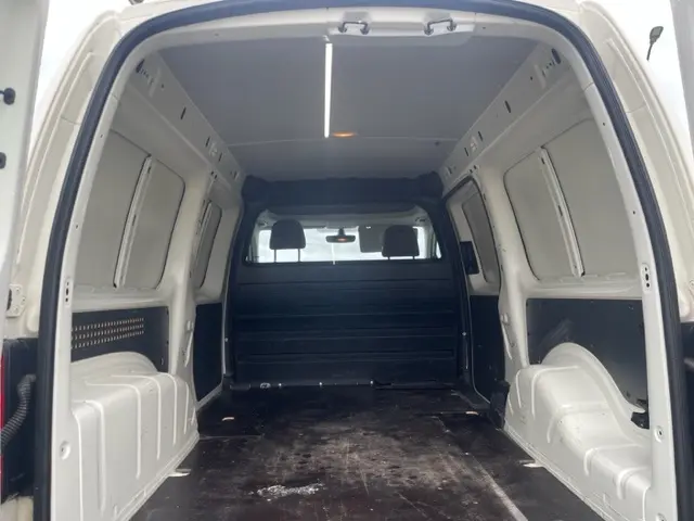Volkswagen Caddy 2.0 TDI L2H1 BMT Hi. 2017 Diesel 15