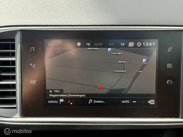 Peugeot 308 1.2|Pano|Carplay|Cruise 2017 Benzine 12