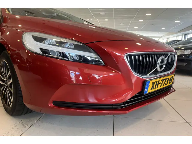 Volvo V40 T2 Polar+ Automaat 2019 Benzine 37