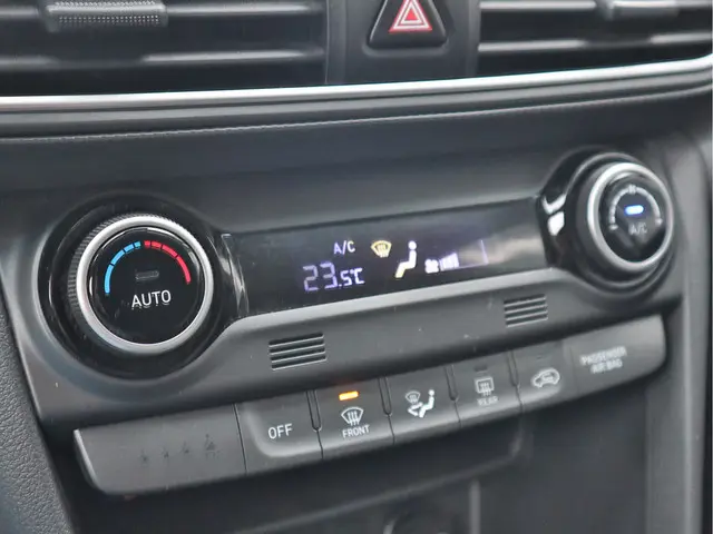 Hyundai Kona 1.0 T-GDI Premium 2019 Benzine 18