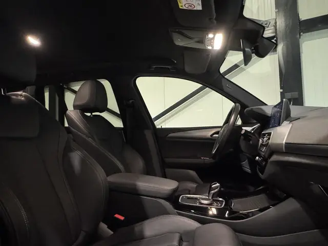 BMW X3 xDrive30e 2022 Hybride Benzine 12